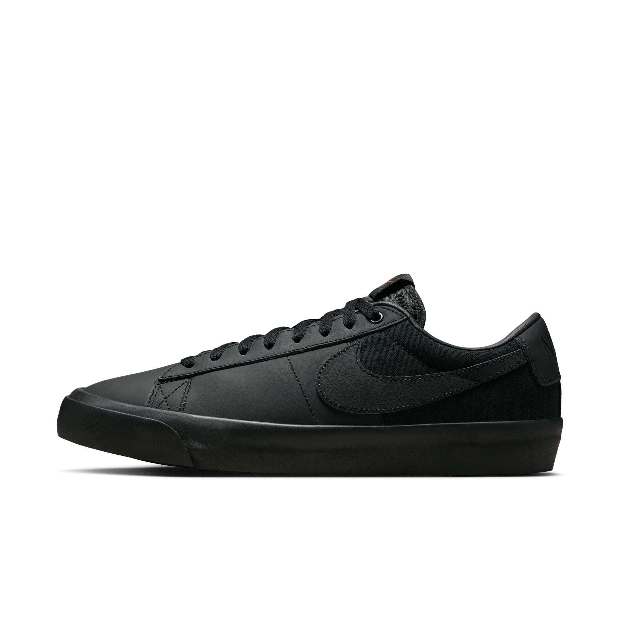 NIKE SB - Zoom Blazer Low Pro GT, Negro/Negro-Negro-Negro