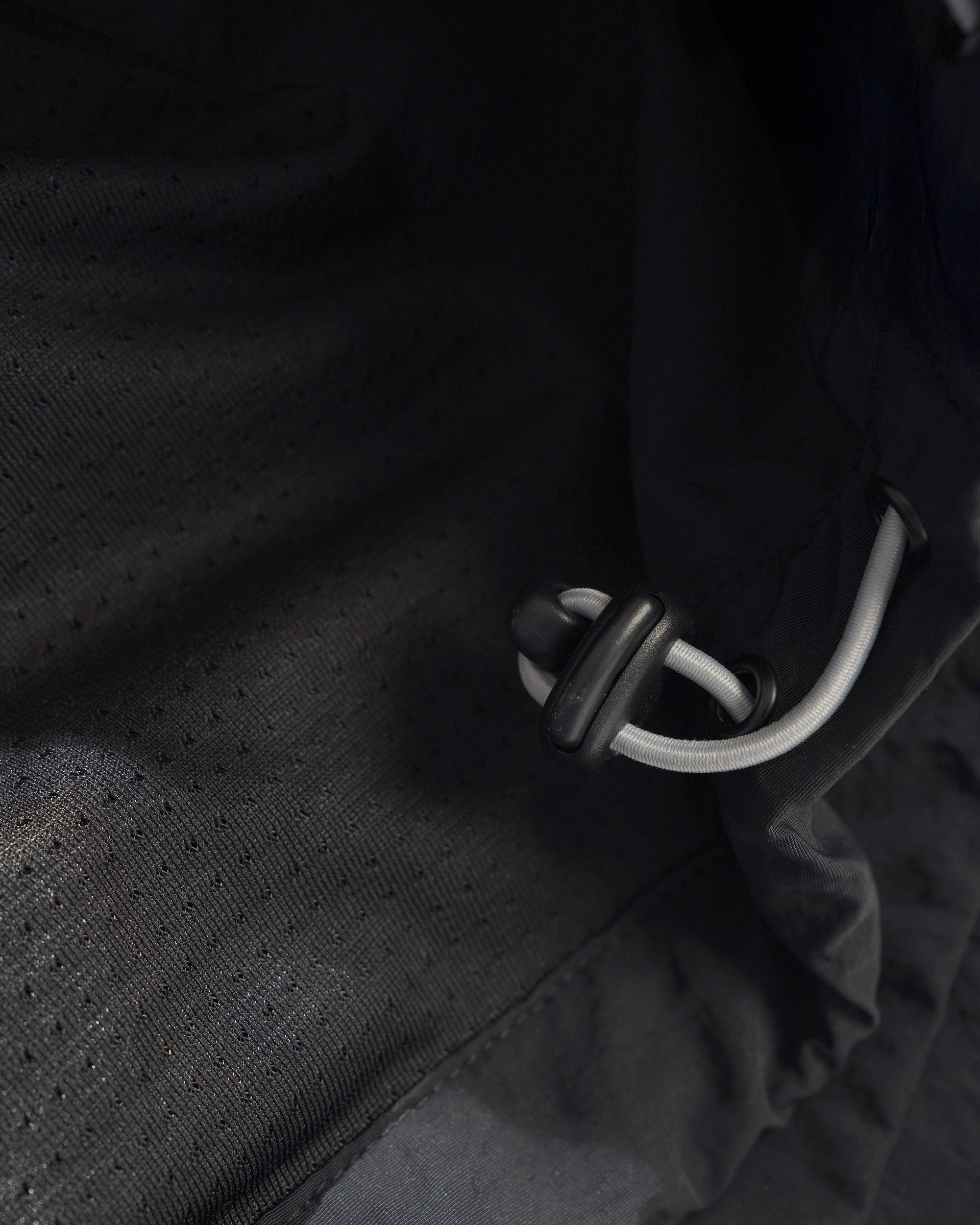 CASH ONLY - AVENUE JACKET - BLACK/CHARCOAL