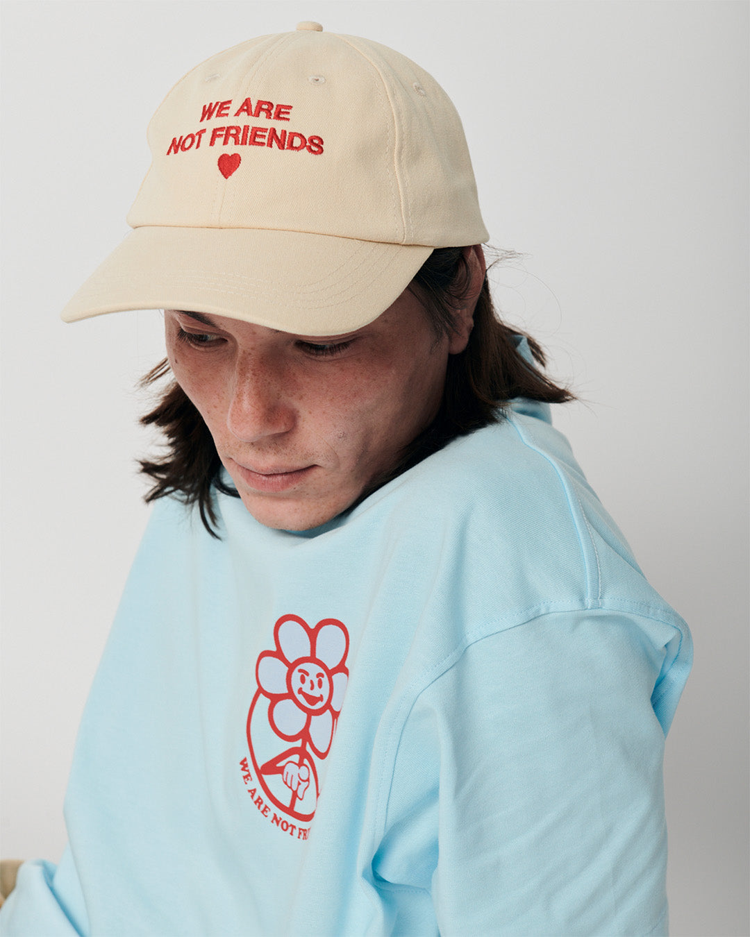 WE ARE NOT FRIENDS - BLOD LOVE HAT