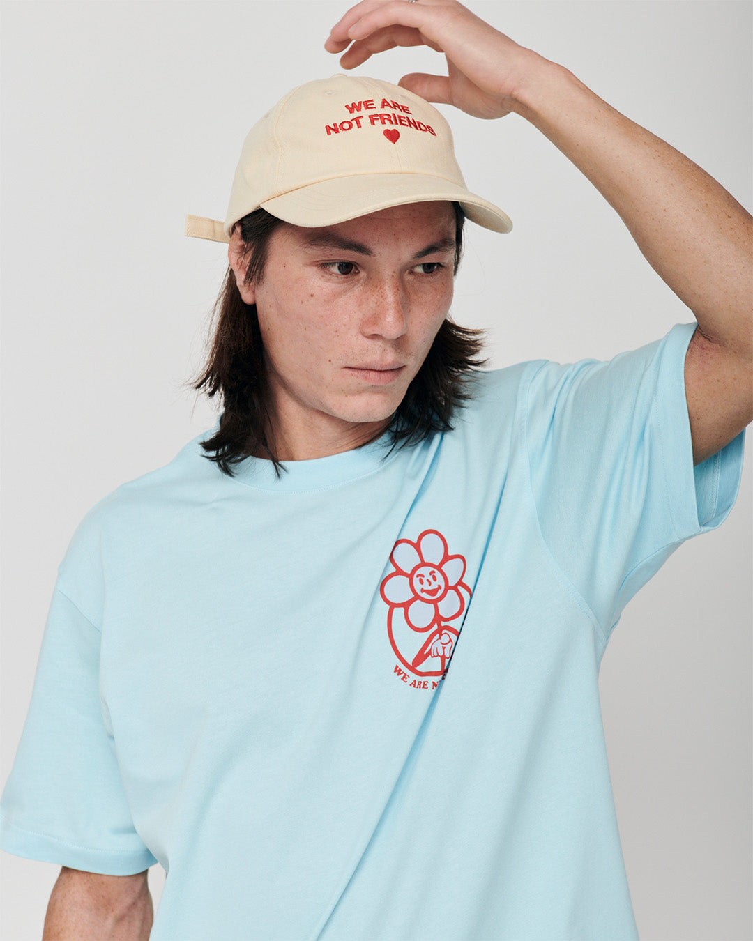 WE ARE NOT FRIENDS - BLOD LOVE HAT