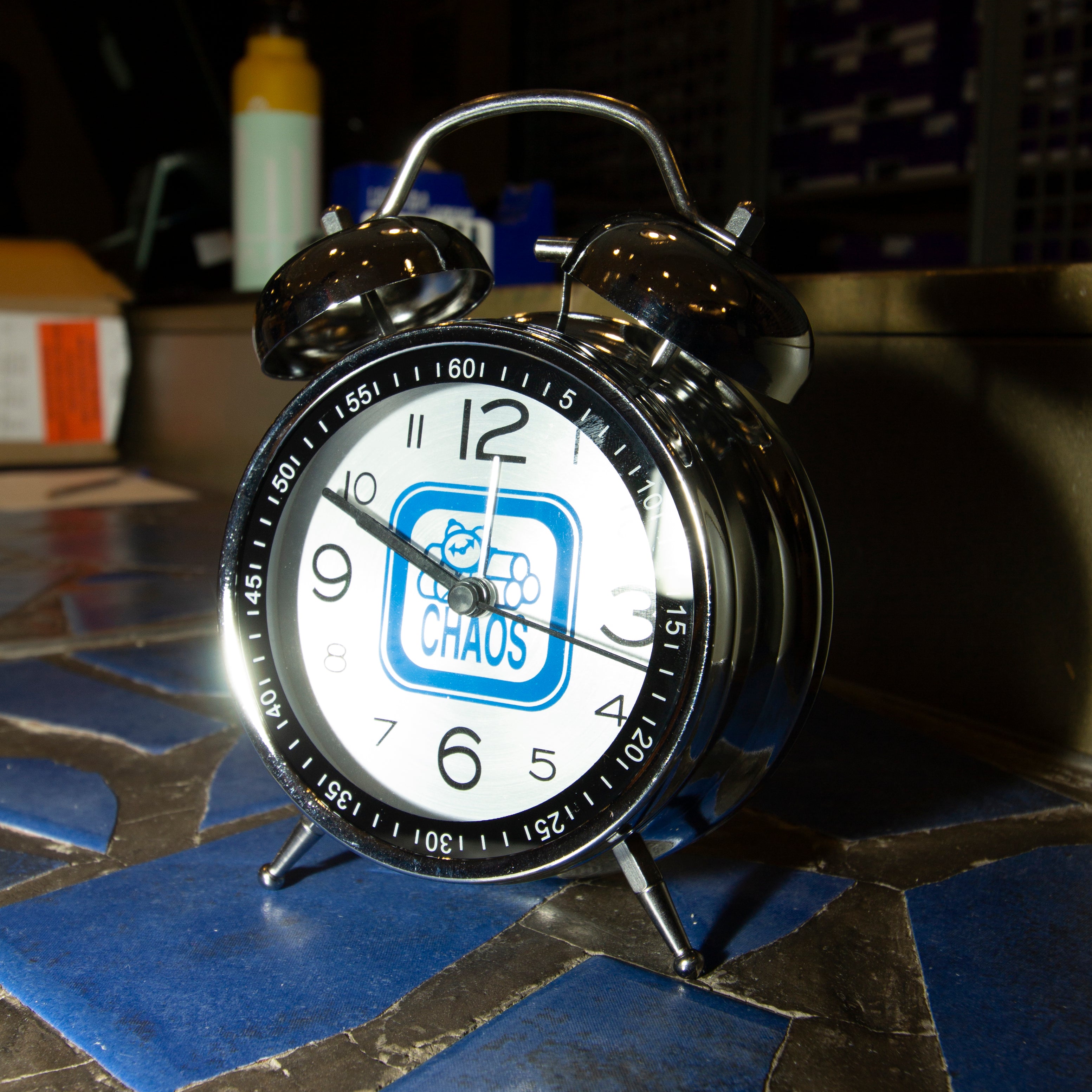 411VM - RELOJ CHAOS