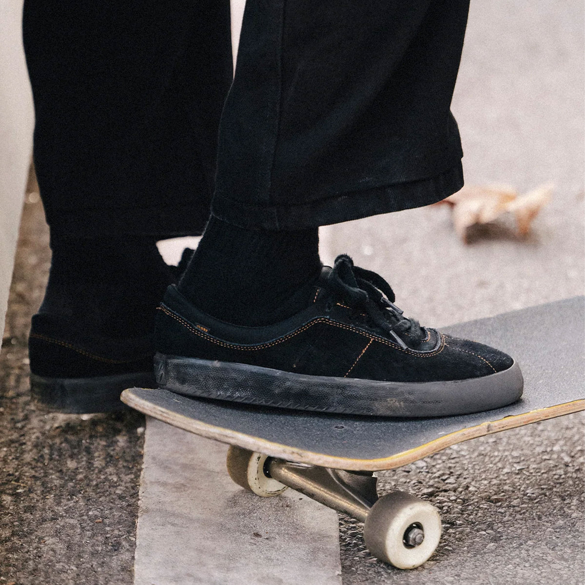 GLOBE - Melbek - Black/Montano