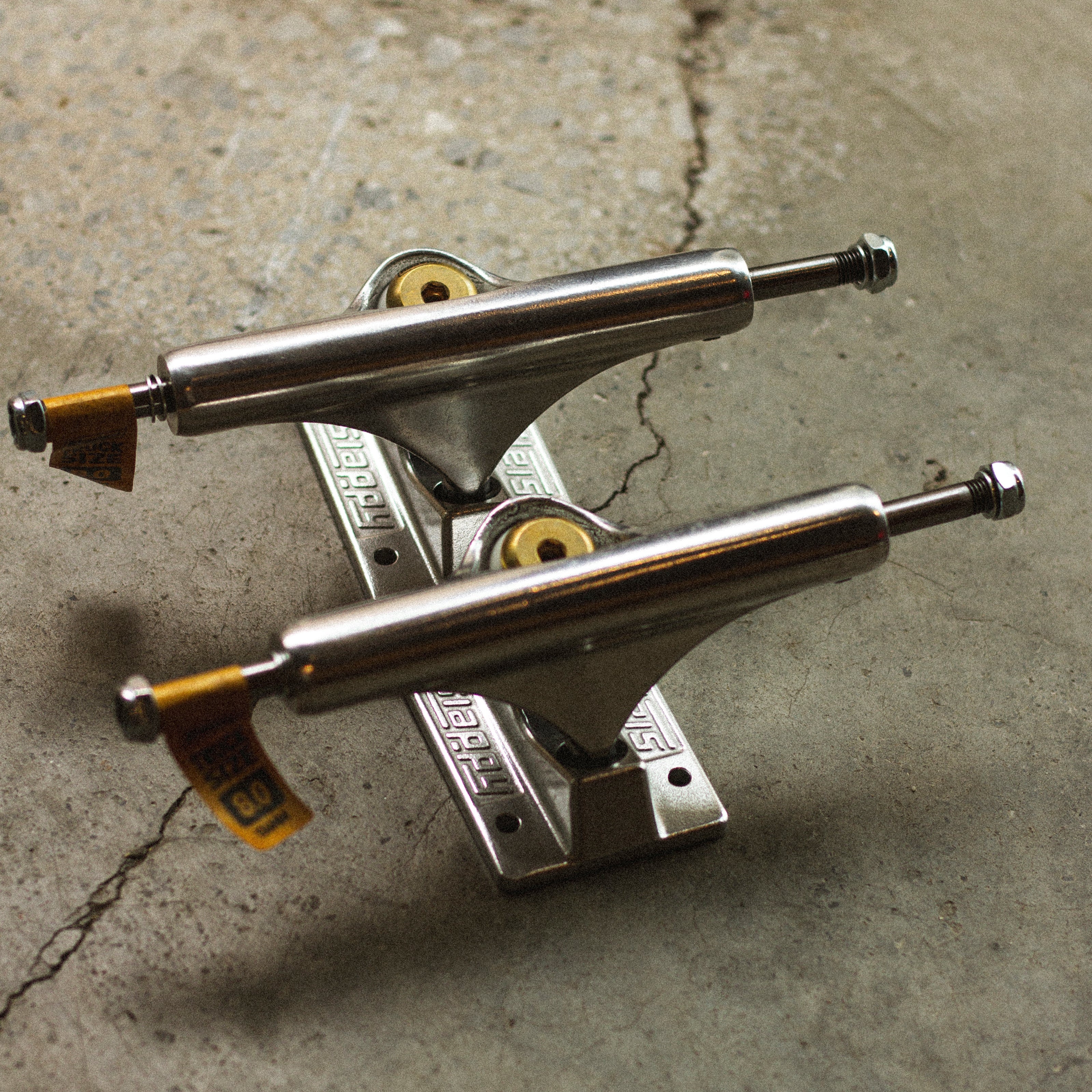 SLAPPY  TRUCKS - ULTRA LOW POLISHED 8.00¨