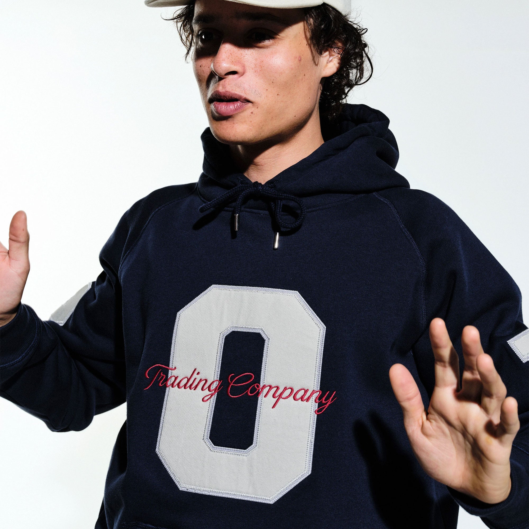 POP TRADING COMPANY - Sudadera con capucha negra y blanca