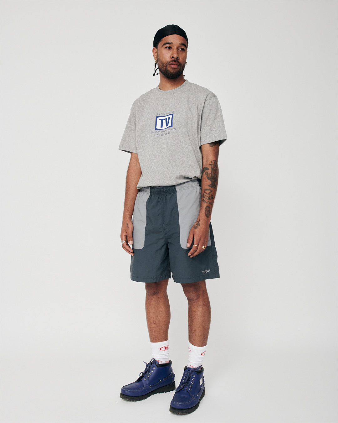 WE ARE NOT FRIENDS - MAINCHI GREY SHORT